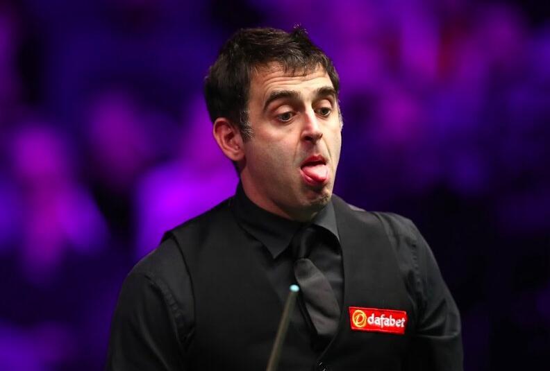 一个措手不 一个措手不