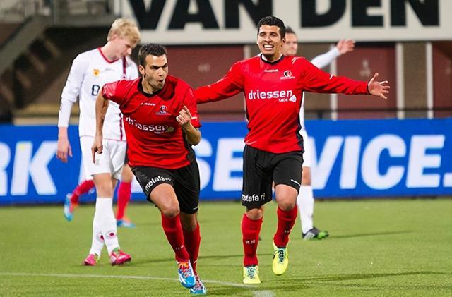 曼联中场大 曼联中场大