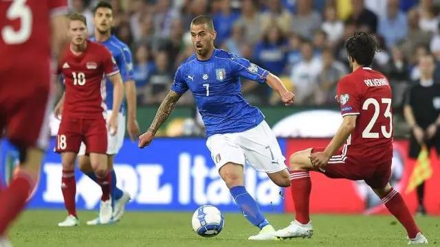 给纽卡斯尔 给纽卡斯尔