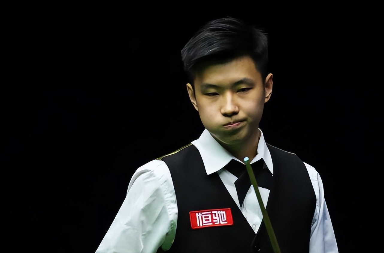 续约金额持 续约金额持